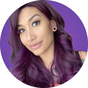 Meet your Posher, Jade